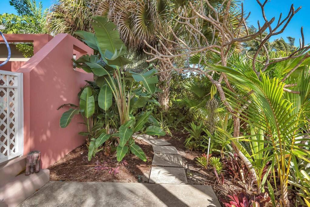 Art Deco Apt W Pool One Mile To Beach Pets Welcome Lake Worth Beach Kültér fotó